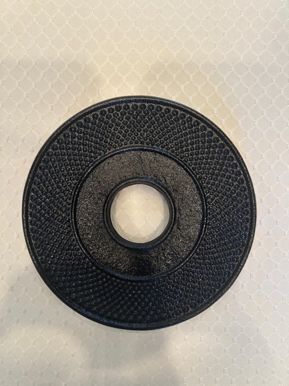 IWACHU Tetsubin Kuro 3-Arare
Black Hobnail Cast Iron Teapot with Trivet - Picture 10 of 13